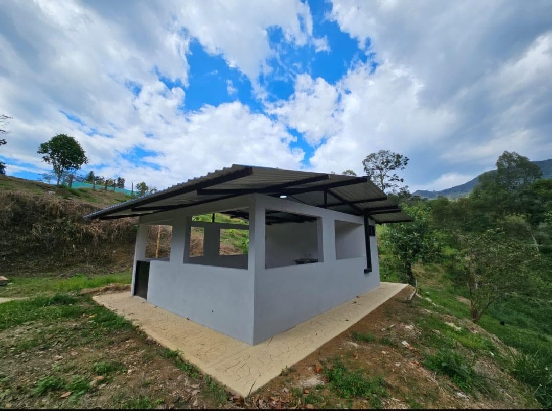 Casa Lote San Antonio en venta La Vega, Cundinamarca - LVC006 · Su Finca Raíz